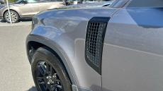 Land Rover Defender 3.0 D250 SE 110 5dr Auto Diesel Estate